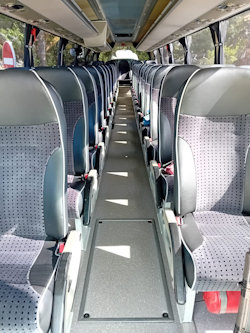 Autocarro Titanium