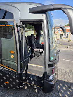 Mercedes Tourismo