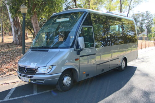 aluguer de minibus Mercedes-Benz com motorista em Lisboa