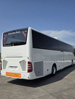Mercedes Tourismo