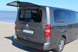 Peugeot Traveller 8 lugares